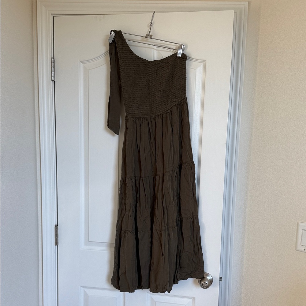 Chic One-Shoulder green Dress